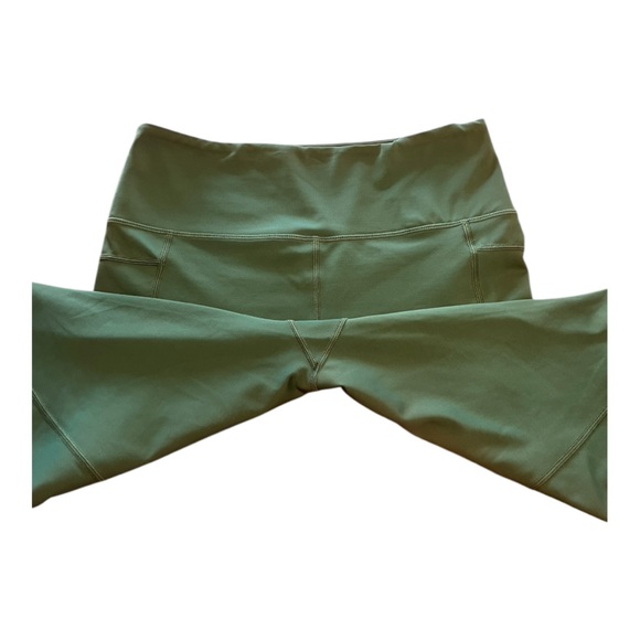 ZYIA Light and Tight 7/8 size 8-10 Pocket Leggings green - Picture 4 of 5